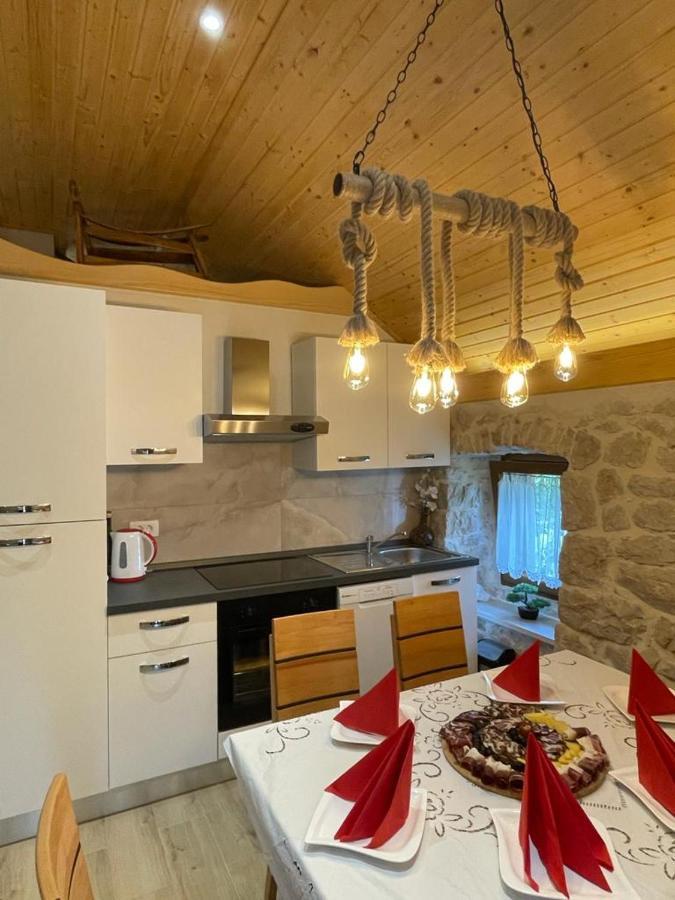 Patakun Holiday Home For 5, With Heated Pool Lecevica Luaran gambar