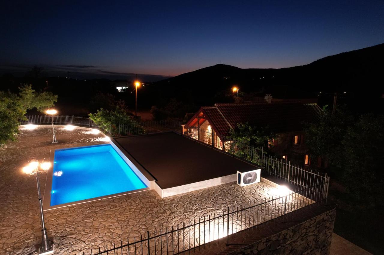 Patakun Holiday Home For 5, With Heated Pool Lecevica Luaran gambar