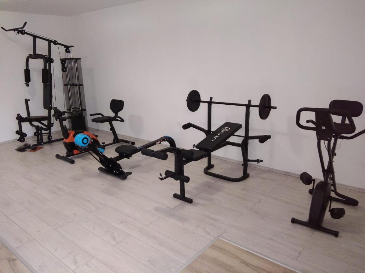 Patakun Holiday Home For 5, With Heated Pool Lecevica Luaran gambar
